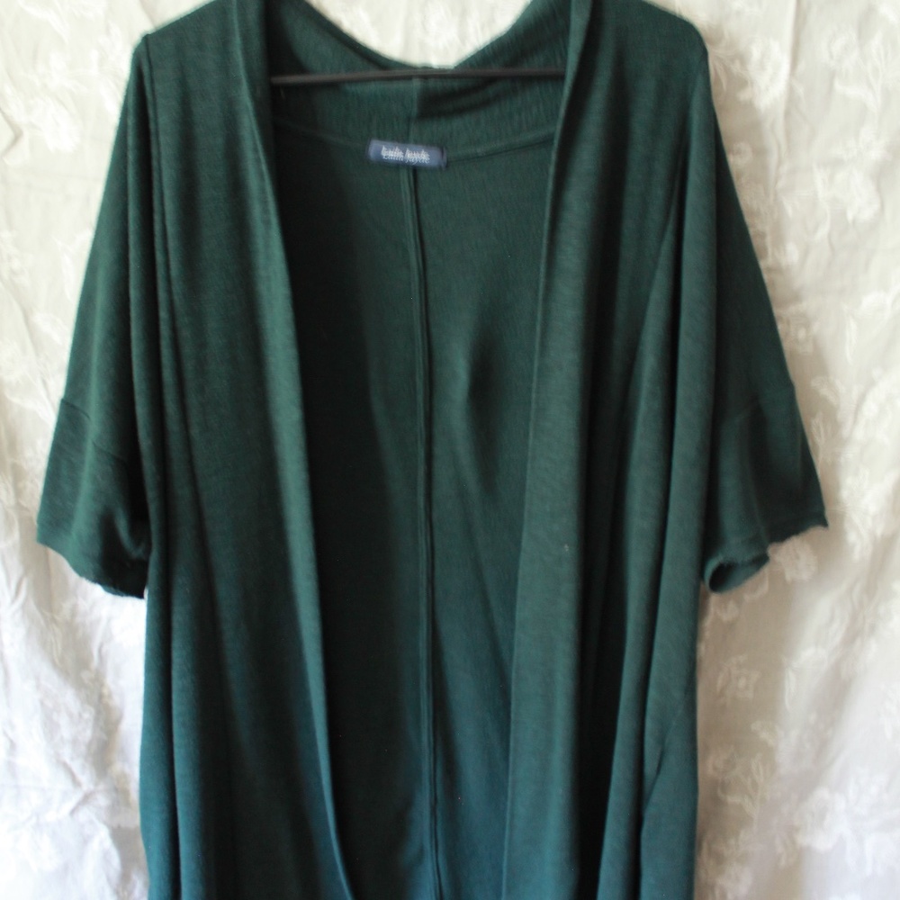 Laila Jayde / half-sleeve cardigan / size 2XL